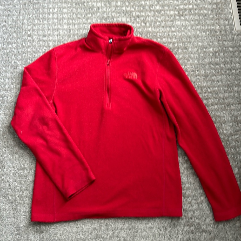 The North Face Men’s Quarter Zip Fleece Pullover